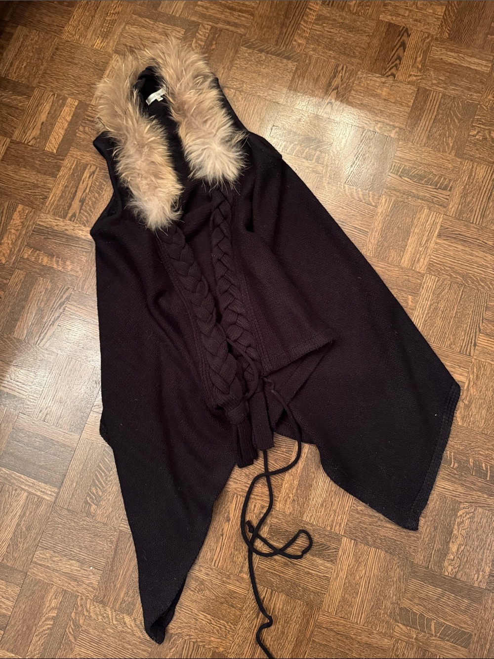 Genuine Fur Trim Black Knit Women’s vest Wrap